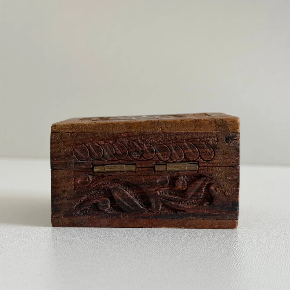 Vintage Handcarved Wood Box Jewelry Small‎ Brown Floral Ornate Primitive